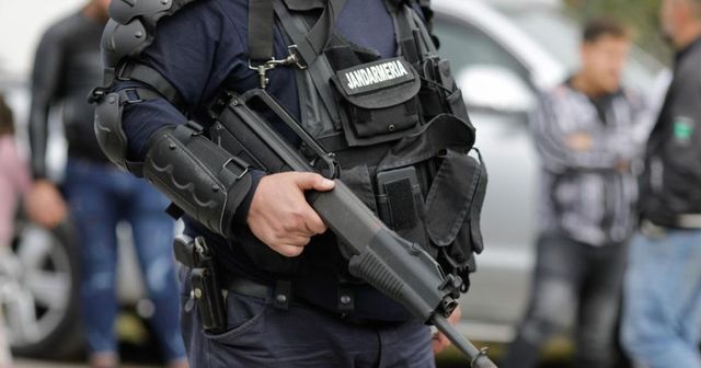 Bărbat din Bistrița-Năsăud, reținut pentru acte de terorism. Ar fi produs mai multe dispozitive explozive