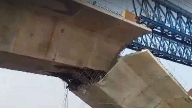 1 Dead, Several Trapped As Under-Construction Bridge Collapses In Bihar