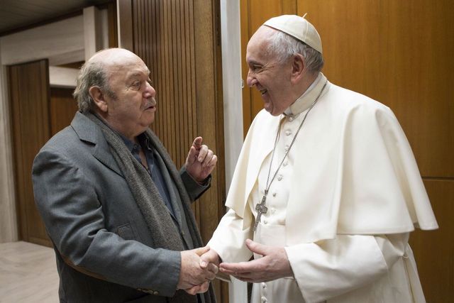 Lino Banfi: “Sono amico di Papa Francesco. Quando è arrabbiato mi chiama e lo faccio sorridere”