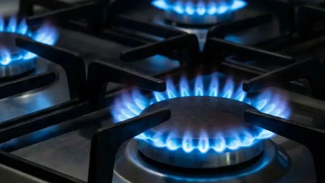 Facturile la gaze ar putea scădea de la 1 iulie. ANRE anunță tarife mai mici pentru distribuție
