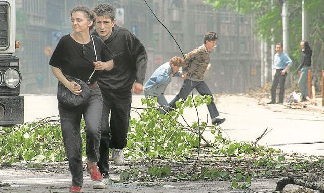 La alcaldesa de Sarajevo denunció en 2022 las 'cacerías humanas' de los 90