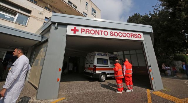 'Attesa lunga', aggredisce un medico in ospedale a Napoli