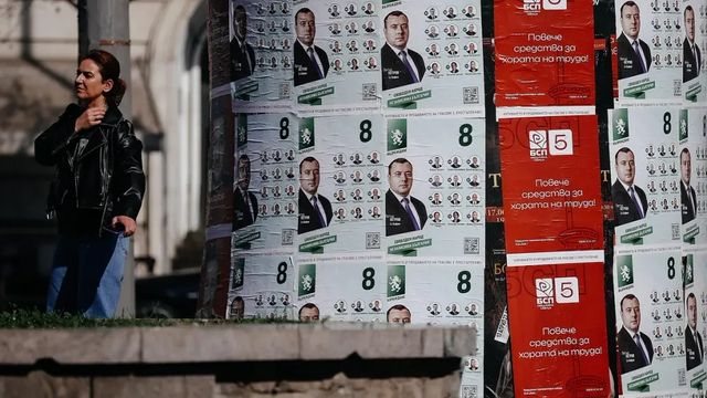 Al via le elezioni in Bulgaria, favorito il centrosinistra dell'ex presidente Radev