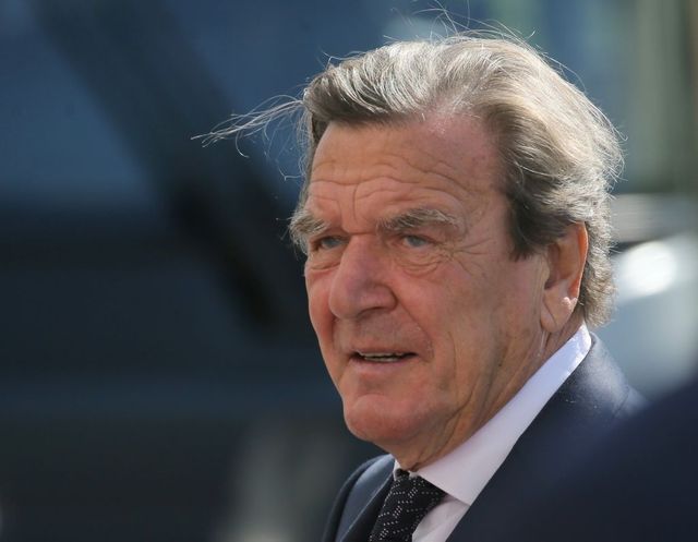 Germania i-a retras lui Gerhard Schröder unele din privilegiile de fost cancelar