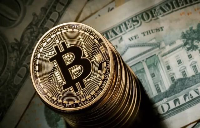 Bitcoin atinge un nou record de 79.771 dolari datorită poziției pro-cripto a lui Trump