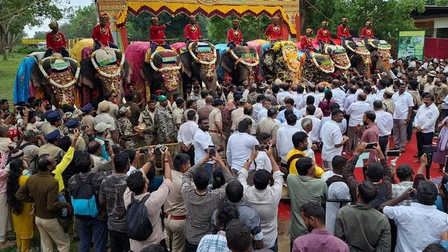 Majestic farewell for Abhimanyu during Gajapayana ahead of Mysuru Dasara