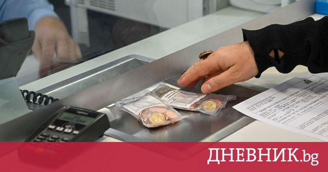 Касите на БНБ ще работят извънредно две съботи заради приемането на еврото