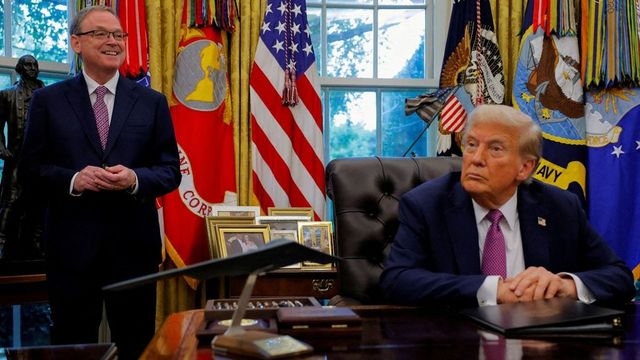 Trump hrozí uvalením cel na země, které nepodpoří anexi Grónska