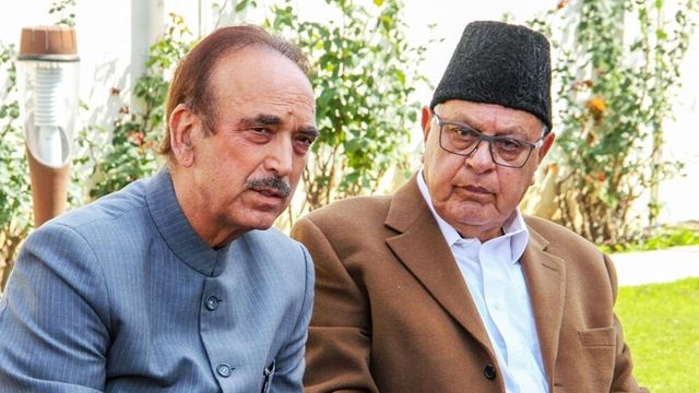 Abdullahs rip into Azad’s allegations on Article 370 | India News - Times of India