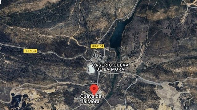 Desalojan una población en Huelva por una grieta en un embalse