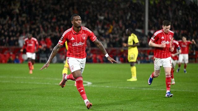 Фиорентина срещу Ракув в Лига на конференциите, Кристъл Палас срещу кипърци