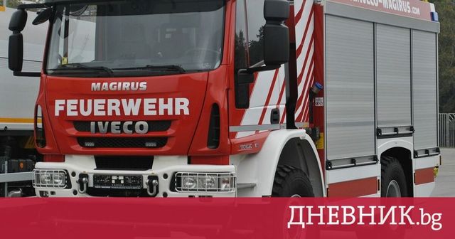 Локомотив на пътнически влак се запали на жп гара Церковски