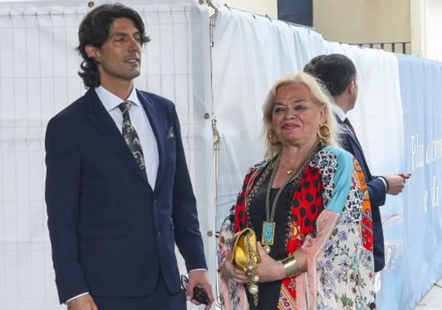 Alejandro Sancho, hijo de María Jiménez, vende sus joyas por internet