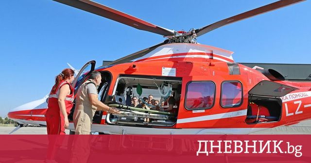 Медицински хеликоптер транспортира тежко пострадал мъж от родопското село Гела към София