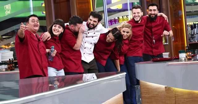 Chefi la cuțite, lider de audiență. Echipa lui Chef Richard, din nou victorioasă