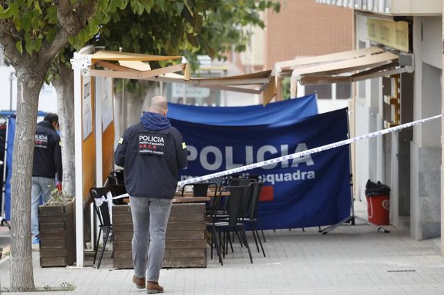 Un detenido tras hallar el cadáver de una mujer en un domicilio de Girona