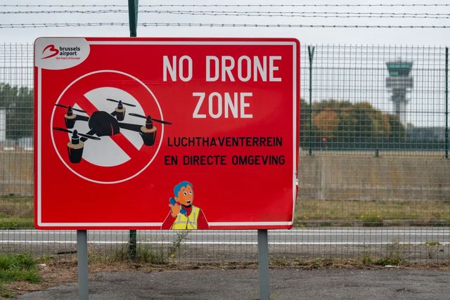 Marea Britanie trimite echipamente de apărare pentru a ajuta Belgia să facă față dronelor