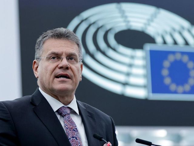 Шефчович: България и Румъния в сухопътен Шенген до края на годината
