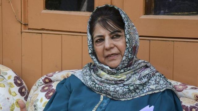 Mehbooba seeks dignified return of Kashmiri Pandits