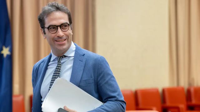 S&P mejora la calificación de España por su fuerte crecimiento económico