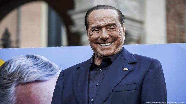 Silvio Berlusconi a petrecut întreaga noapte în terapie intensivă