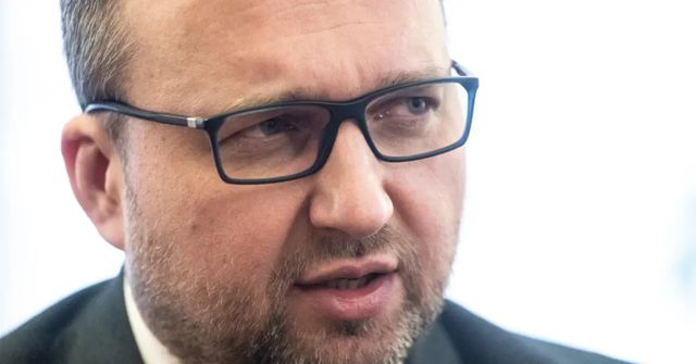 Průměrný starobní důchod od ledna vzroste o 668 korun