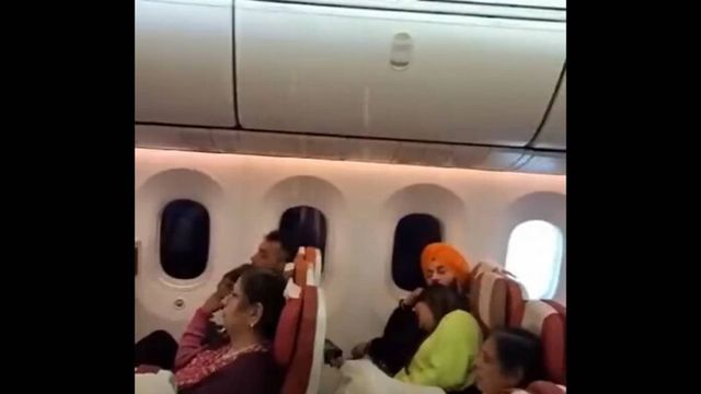 Video of Water Leaking from Overhead Panel on Air India Flight Goes Viral, Airline Clarifies