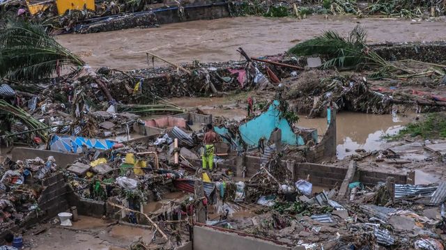 Szupertájfun csapott le a Fülöp-szigetekre, közel egymillió embert evakuáltak