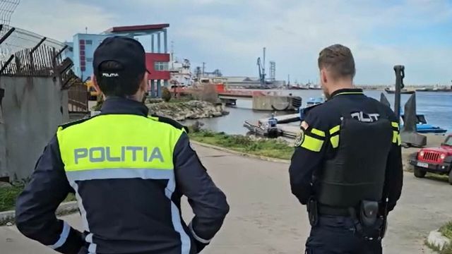 Explozie puternică în Constanța | Barca ucraineană găsită în Marea Neagră a fost detonată. Avea explozibil la bord