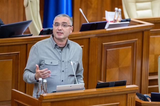 Usatîi cere explicații SIS după scandalul MoldATSA: Problema nu este doar despre Vangheli, ci despre cine l-a acoperit