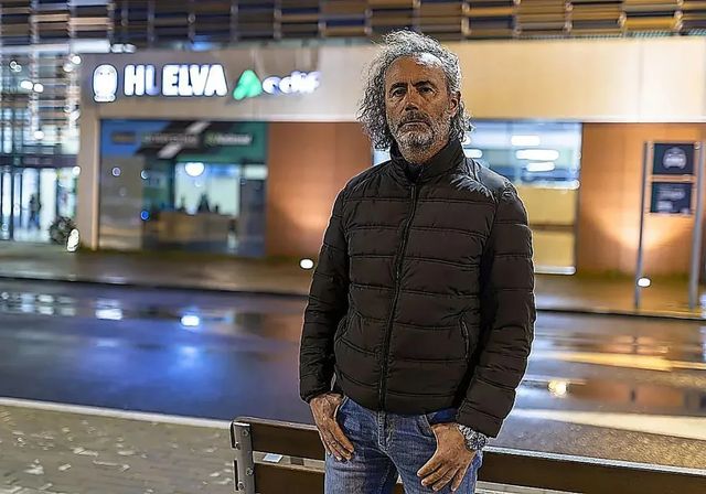 El primer viajero del Alvia que llegó al Iryo: «El agente gritó ¡compañeros, hay otro tren!»