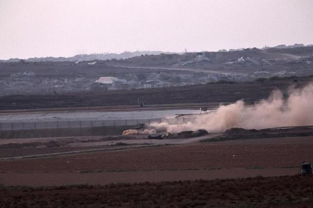 ++ Iniziato l'esodo da Gaza city verso il sud della Striscia ++