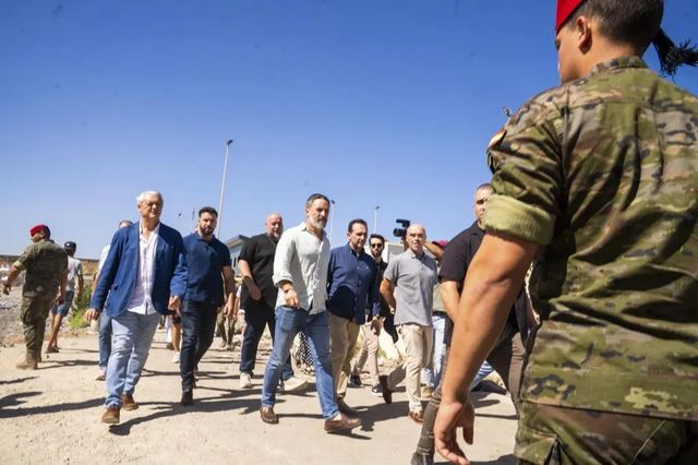 Vox promoverá la activación del artículo 102 de la Constitución para investigar a Sánchez por traición