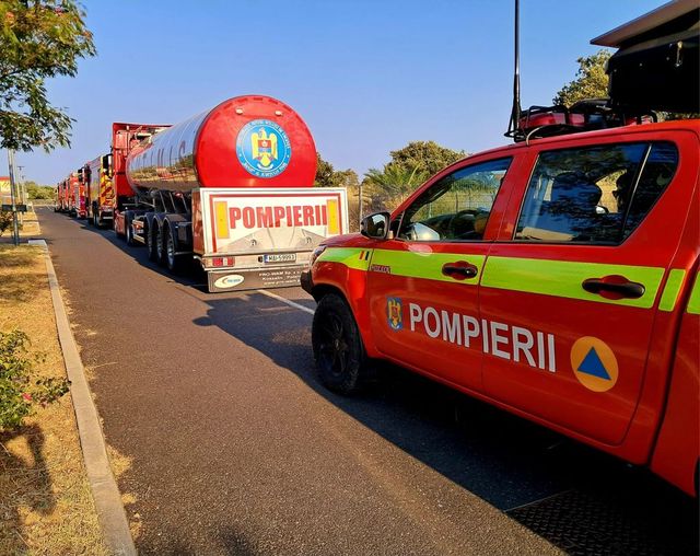 Misiunea pompierilor români din Franța, prelungită cu două săptămâni