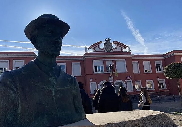 Jóvenes de un instituto de La Rioja difunden imágenes de compañeras desnudadas con IA