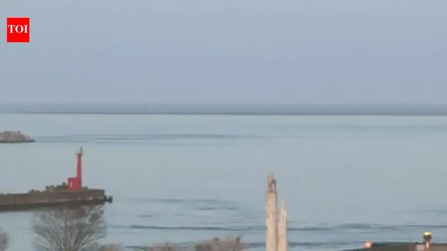 7.5 magnitude earthquake strikes Japan, triggers tsunami alert