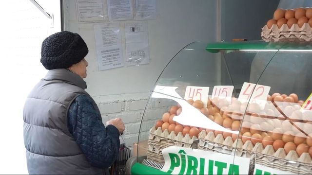 S-au scumpit ouăle. În unele magazine, prețul depășește 50 de lei