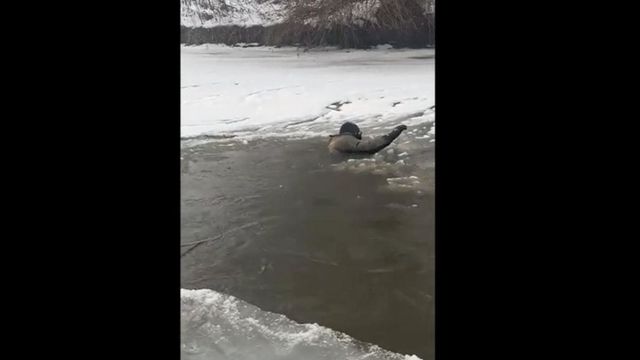 Căutările în cazul copilului de 4 ani, care a căzut în râul Someș, vor fi reluate dimineață