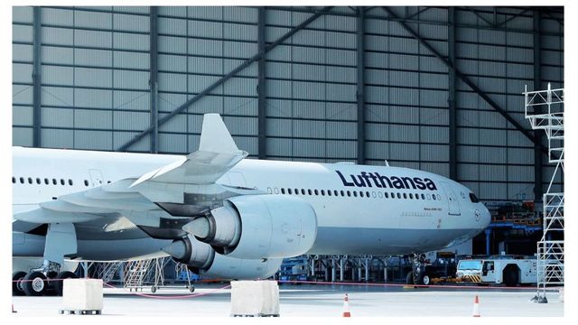 Lufthansa anulează 3.100 de zboruri pe măsură ce numărul cazurilor de Covid continuă să crească