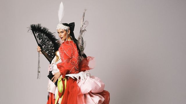 Cristina Pedroche, reina de los memes en redes por su vestido en las campanadas