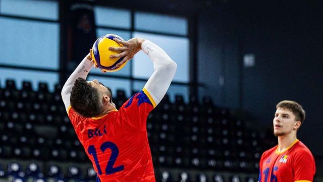 România a obținut prima victorie de la Campionatul European de volei, dar ea a venit prea târziu