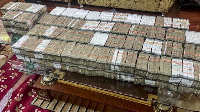 ED seizes ₹5 crore in cash, jewellery worth ₹8 crore in money laundering case