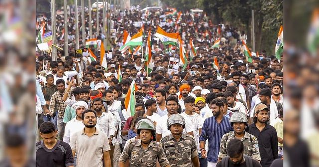 Jharkhand Police use water cannons on student protesters in Ranchi