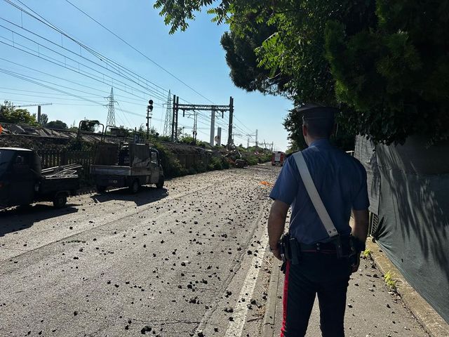 Parma, incidente ferroviario in via Toscana: danni a treni e infrastrutture