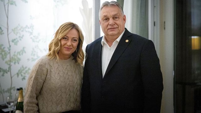 Orbán Viktor Rómába utazik tárgyalni