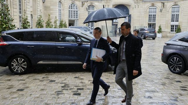 Korrupció gyanújával bíróság elé állítják a francia munkaügyi minisztert