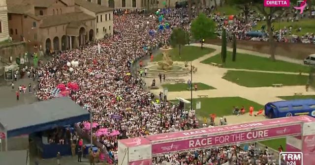 A Roma l’onda rosa per Race for the Cure, spot e prevenzione contro il tumore al seno