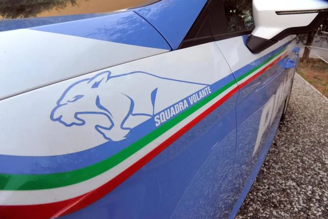 Donna trovata morta a Genova, trafitta da alcune coltellate