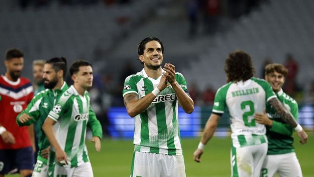 El Betis remonta en Lille y el Villarreal se estrella en Dortmund