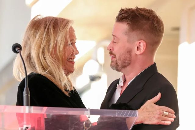 Macaulay Culkin, mesaj emoționant după moartea mamei din Singur acasă. Legătura specială pe care a avut-o cu Catherine O’Hara